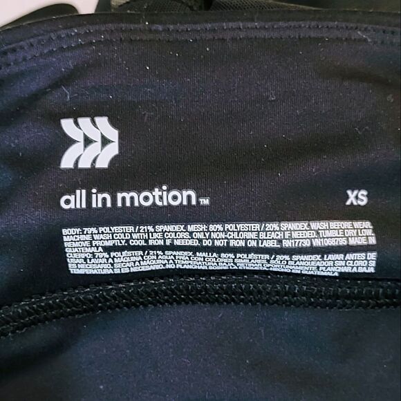 BLACK CONTOUR CURVY ATHLETIC SIDE POCKET CAPRIS SIZE XS - Picture 7 of 11